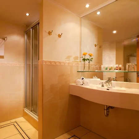 Vital Westfalen Therme Wellness & 바트리프스프린제