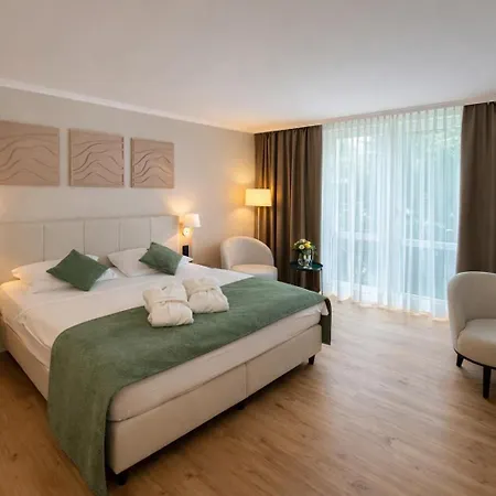 Отель Vital Westfalen Therme Wellness &