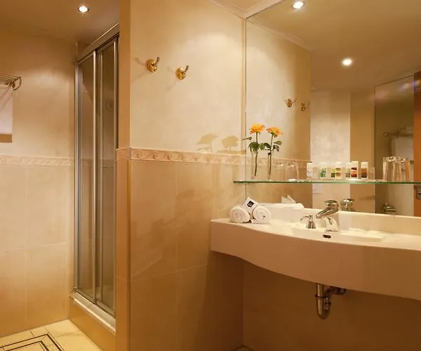 Отель Vital Westfalen Therme Wellness & Бад-Липпшпринге